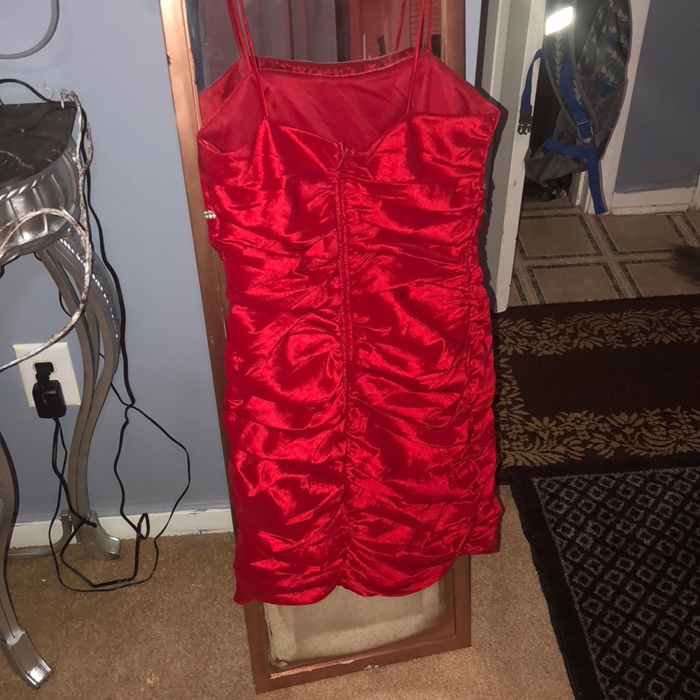 dress - Picture 2 of 2